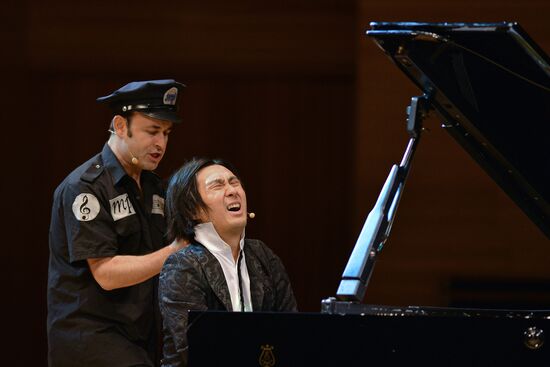 And Now Mozart show at Moscow House of Music