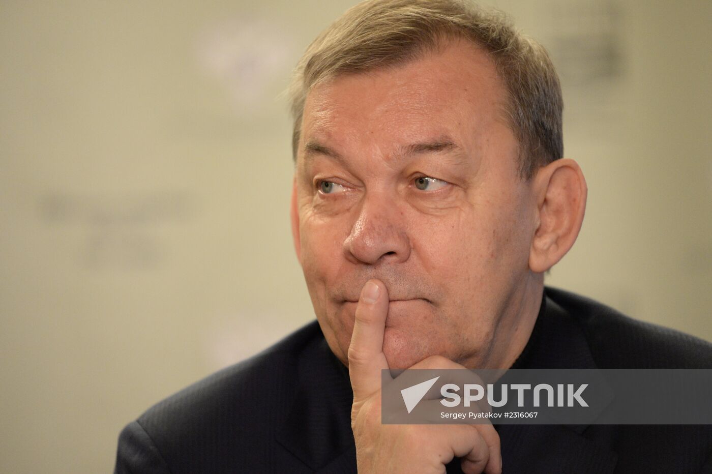 News conference on 70th anniversary of Moscow Art Theater School and Studio and presentation of "Family Album 60+10"
