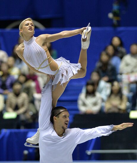 ISU Grand Prix of Figure Skating. Pairs. Free skating