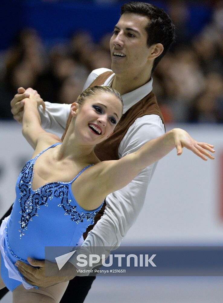 ISU Grand Prix of Figure Skating. Pairs. Free skating