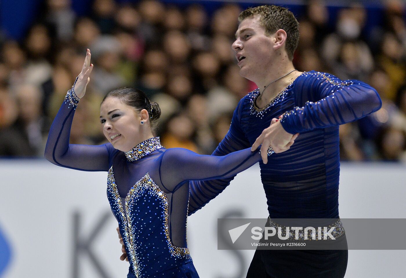 ISU Grand Prix of Figure Skating. Pairs. Free skating