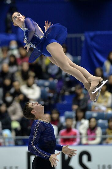 ISU Grand Prix of Figure Skating. Pairs. Free skating