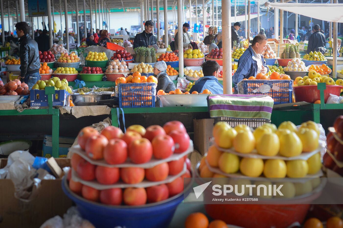 Green Market in Dushanbe
