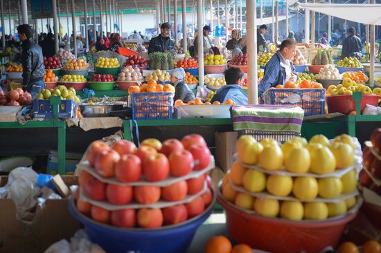 Green Market in Dushanbe