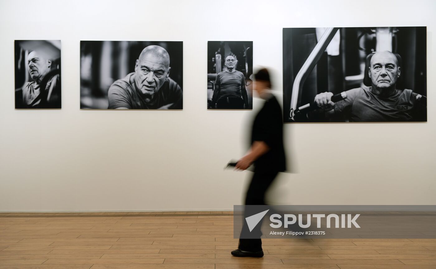 Opening Igor Ganzha's exhibition "Pozner. Big Portrait"