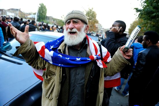 People line for Georgian citizenship in Tbilisi