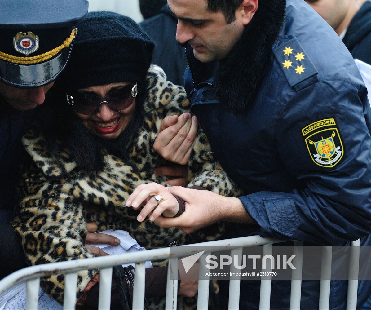 People line for Georgian citizenship in Tbilisi