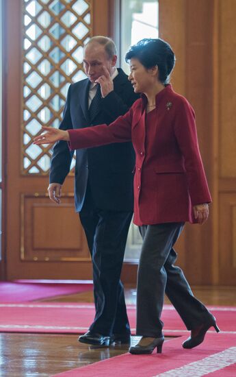 Vladimir Putin's official visit to South Korea