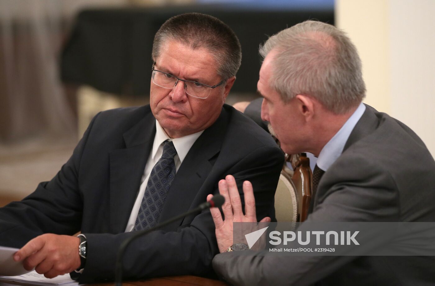 Vladimir Putin holds meeting in Novo-Ogaryovo