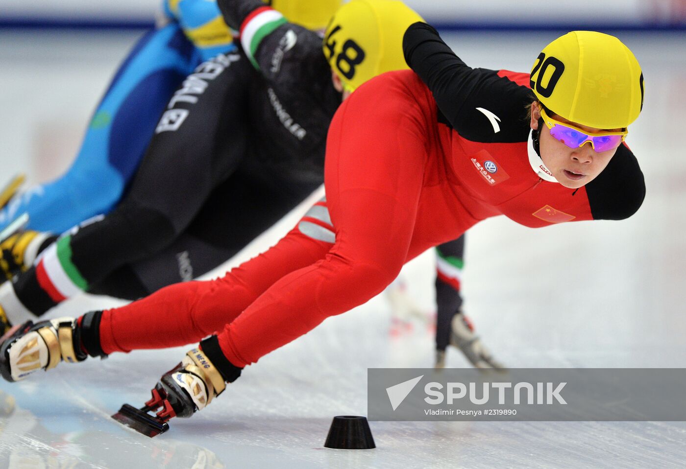 ISU World Cup Short Track. Women. 1000m