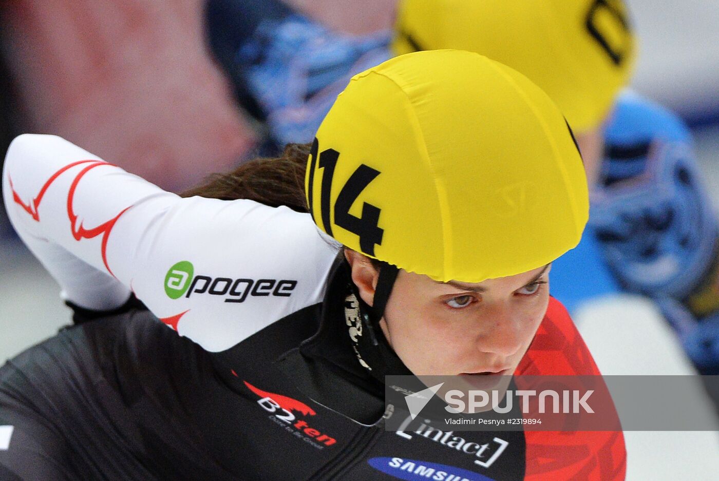 ISU World Cup Short Track. Women. 1000m