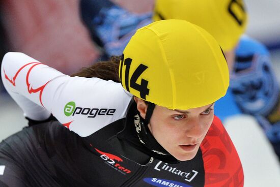 ISU World Cup Short Track. Women. 1000m