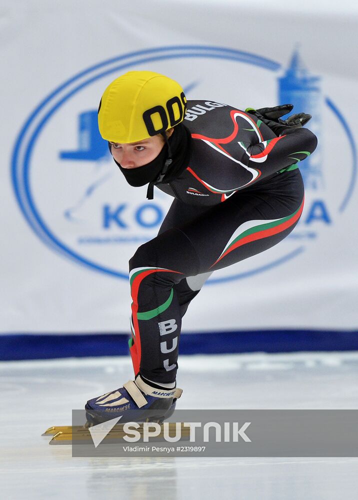 ISU World Cup Short Track. Women. 1000m
