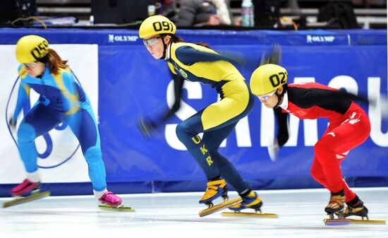 ISU World Cup Short Track. Women. 1000m
