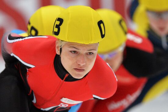 ISU World Cup Short Track. Women. 1000m