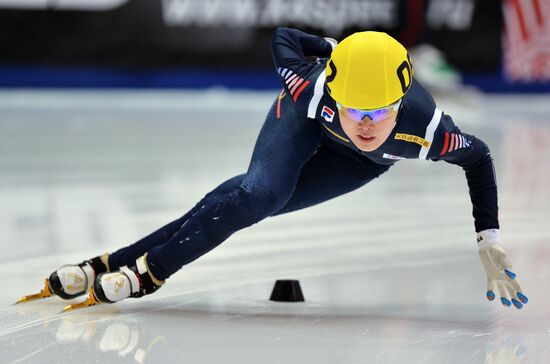 ISU World Cup Short Track. Women. 1000m