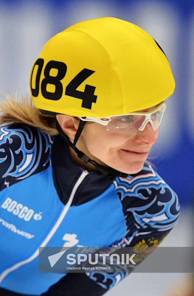 ISU World Cup Short Track. Women. 1000m