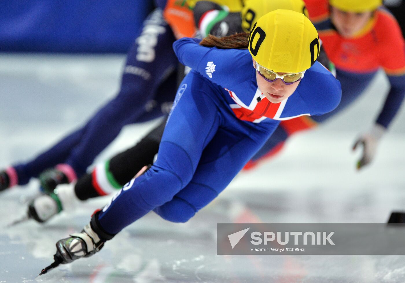 ISU World Cup Short Track. Women. 1000m