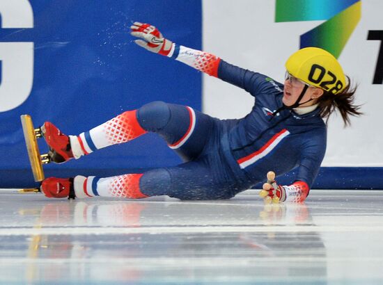 ISU World Cup Short Track. Women. 1000m