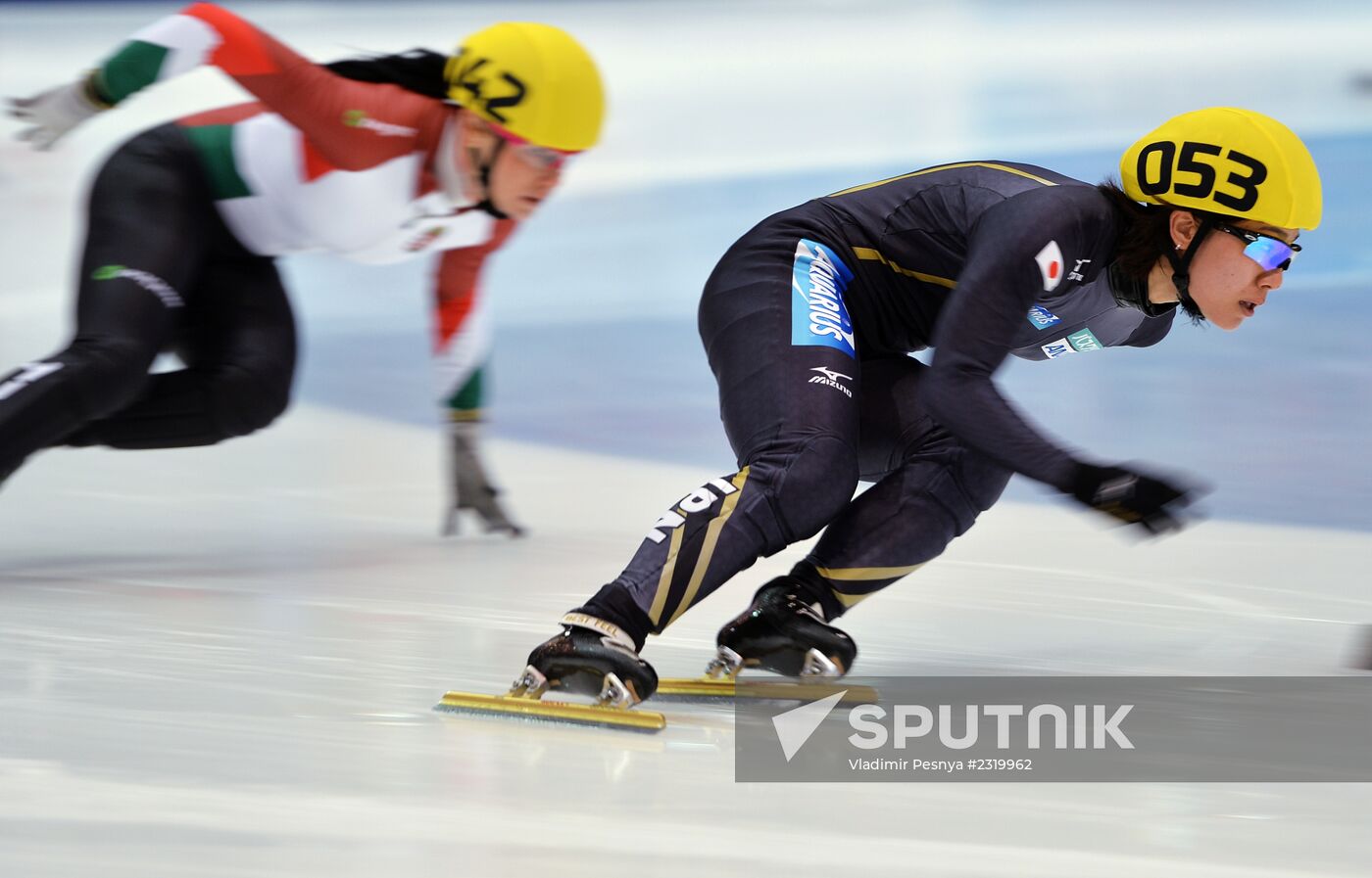 ISU World Cup Short Track. Women. 1000m