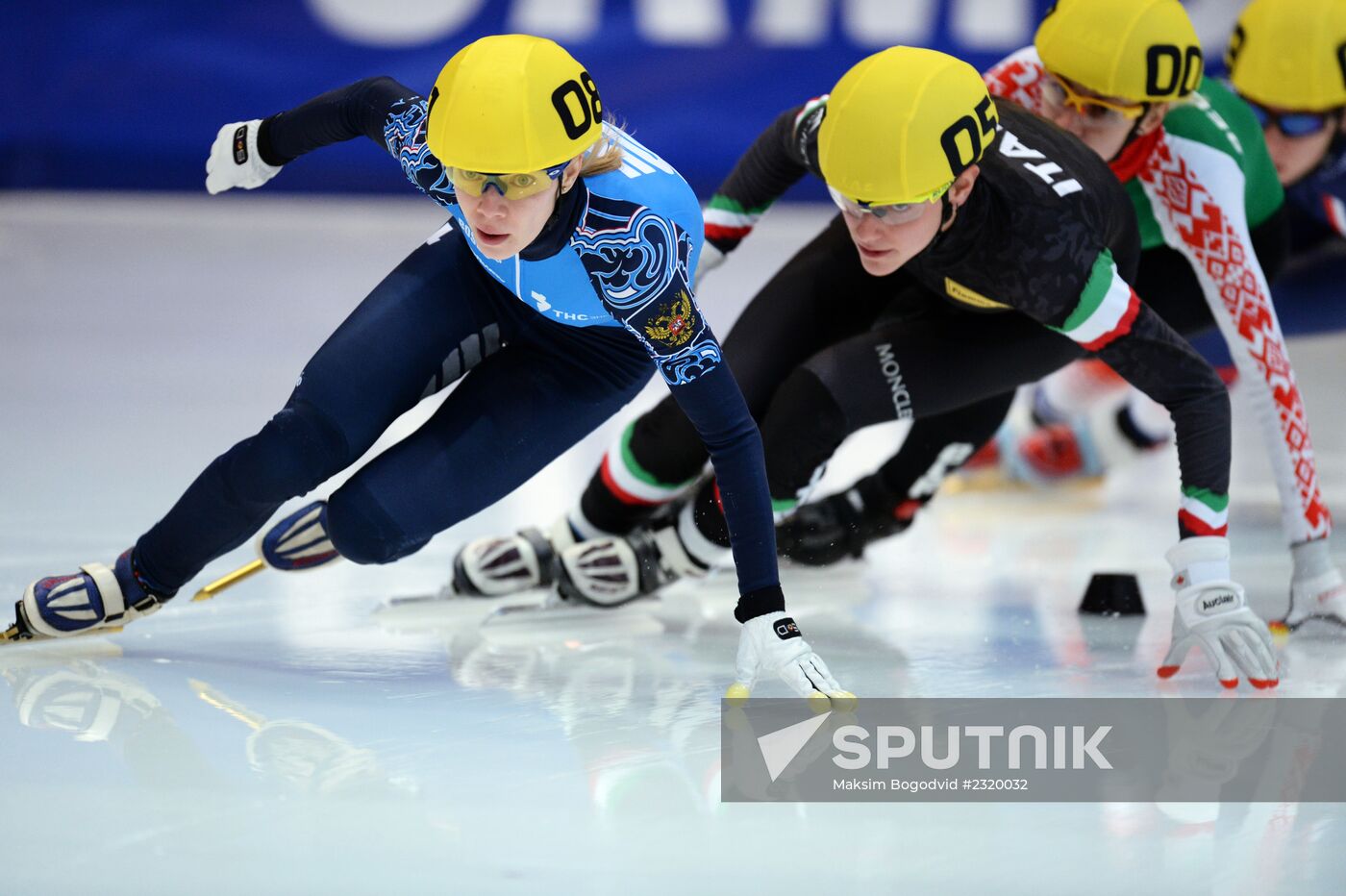 ISU World Cup Short Track. Women. 1000m