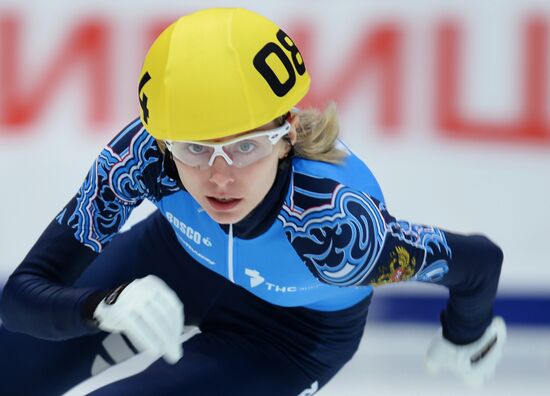 ISU World Cup Short Track. Women. 1000m