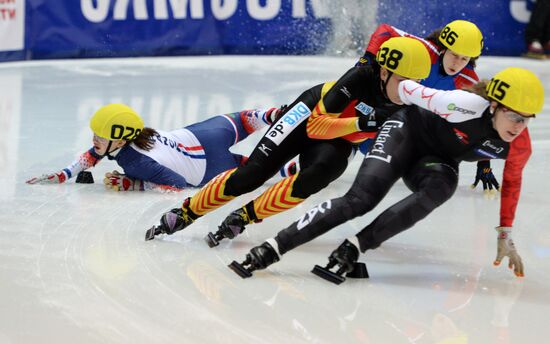ISU World Cup Short Track. Women. 1000m