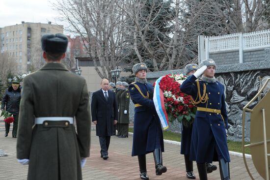 Vladimir Putin visits Ryazan Airborne School