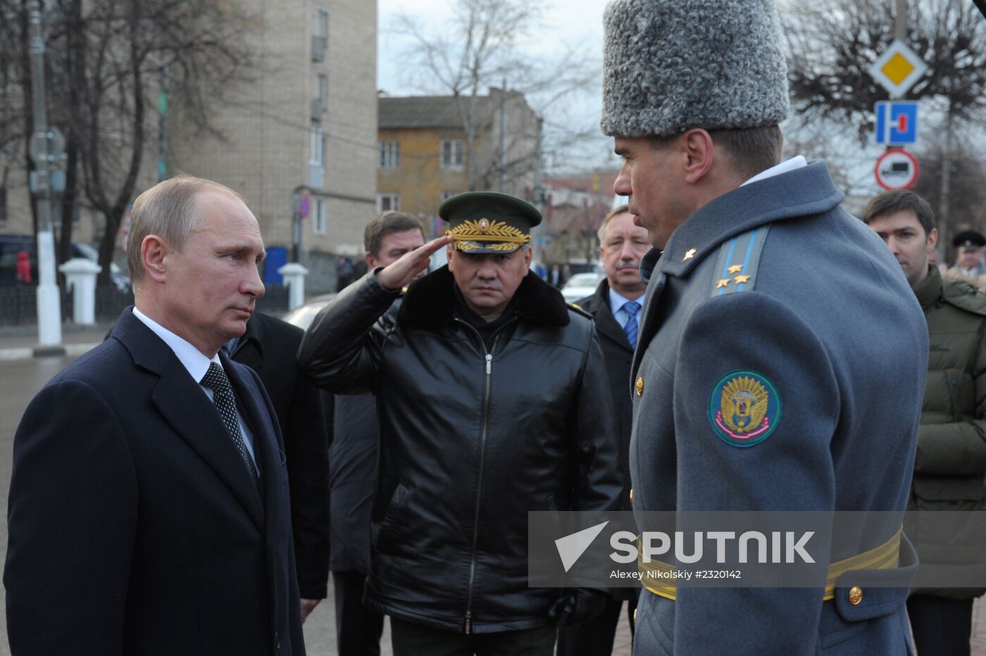Vladimir Putin visits Ryazan Airborne School