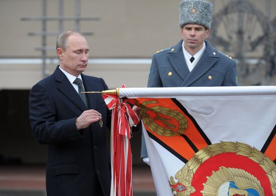 Vladimir Putin visits Ryazan Airborne School