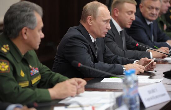 Vladimir Putin visits Ryazan Airborne School