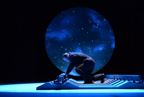 Dress rehearsal of play Unforgettable Acquaintances