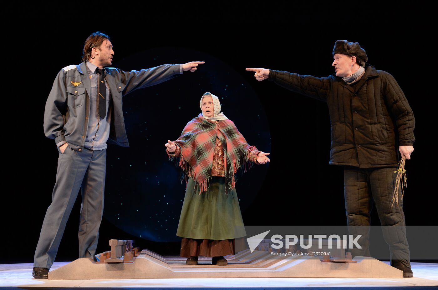 Dress rehearsal of play Unforgettable Acquaintances