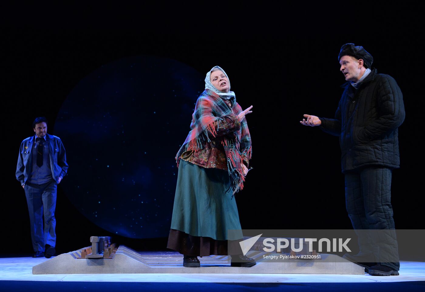 Dress rehearsal of play Unforgettable Acquaintances