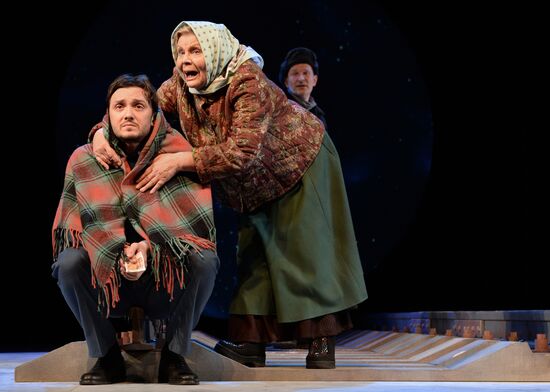 Dress rehearsal of play Unforgettable Acquaintances