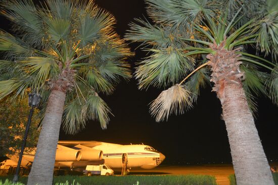 Russian plane with humanitarian aid arrives in Syria