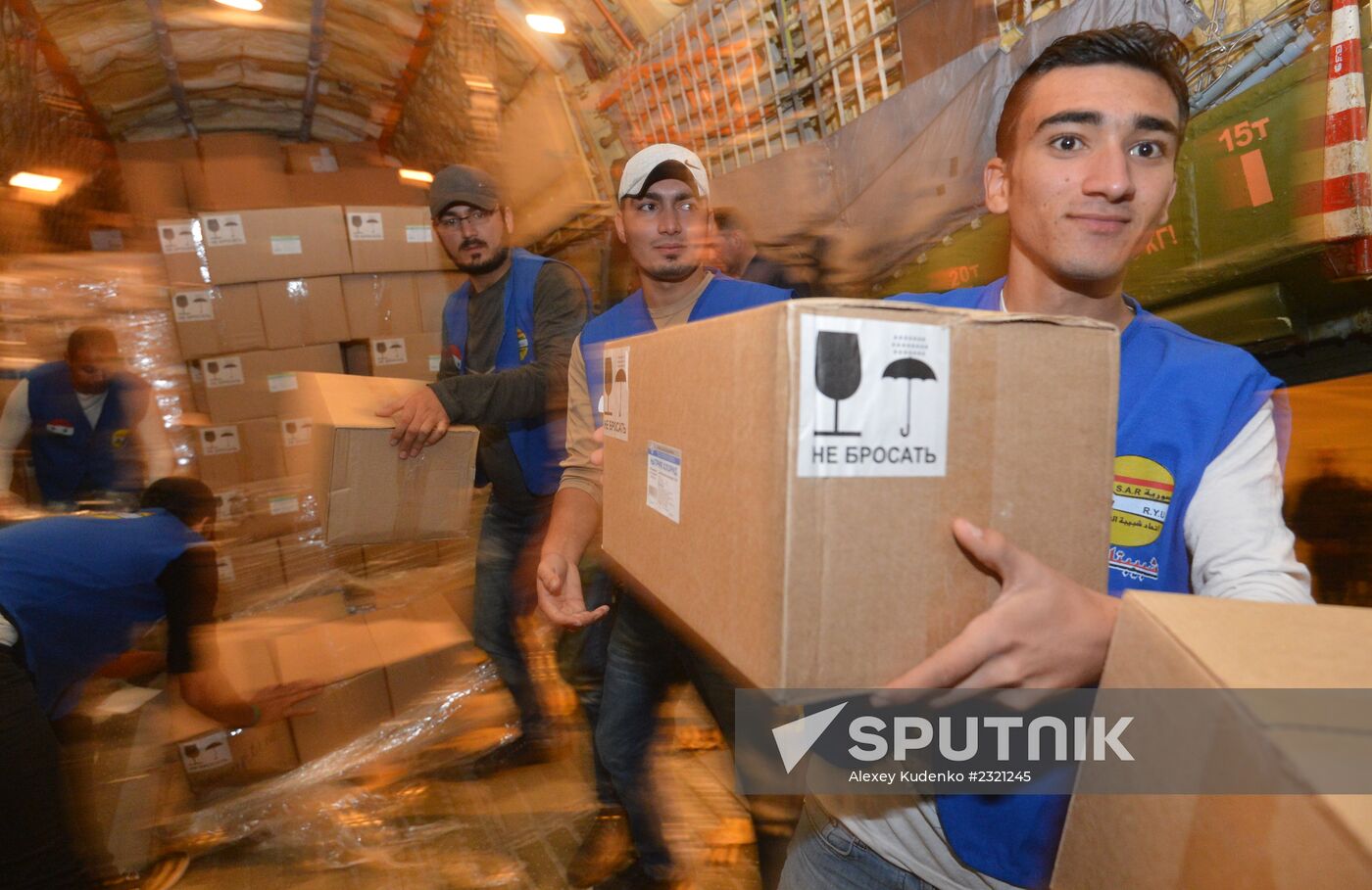 Russian plane with humanitarian aid arrives in Syria