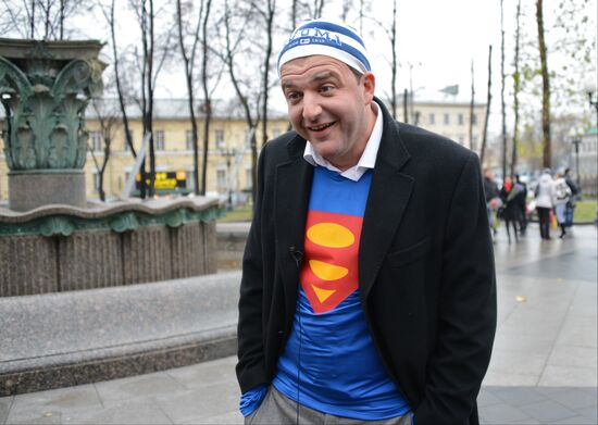 Filming final scene of movie "Congratulations to Men on Women's Day!"