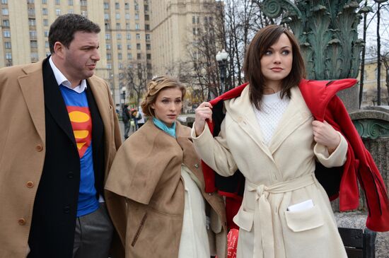 Filming final scene of movie "Congratulations to Men on Women's Day!"