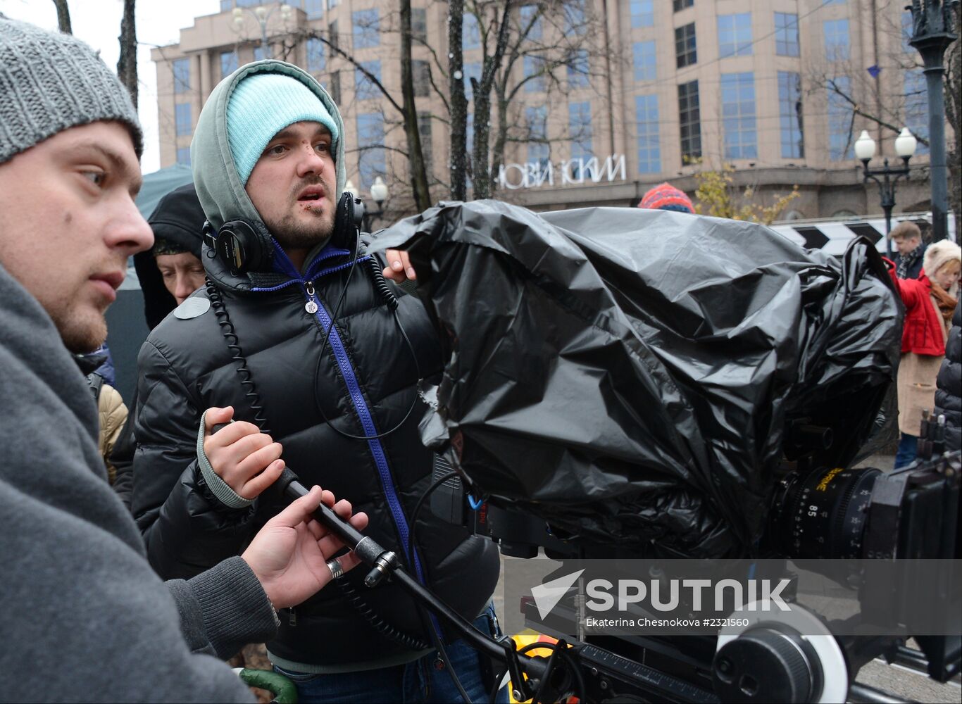 Filming final scene of movie "Congratulations to Men on Women's Day!"
