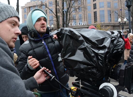 Filming final scene of movie "Congratulations to Men on Women's Day!"