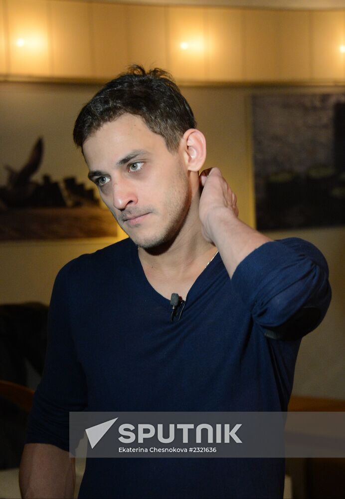 Filming final scene of movie "Congratulations to Men on Women's Day!"