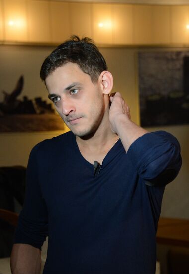 Filming final scene of movie "Congratulations to Men on Women's Day!"