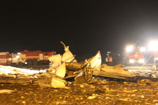 Passenger aircraft crashes at Kazan airport
