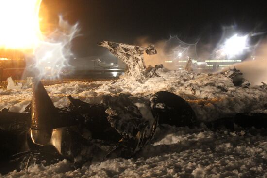 Passenger aircraft crashes at Kazan airport