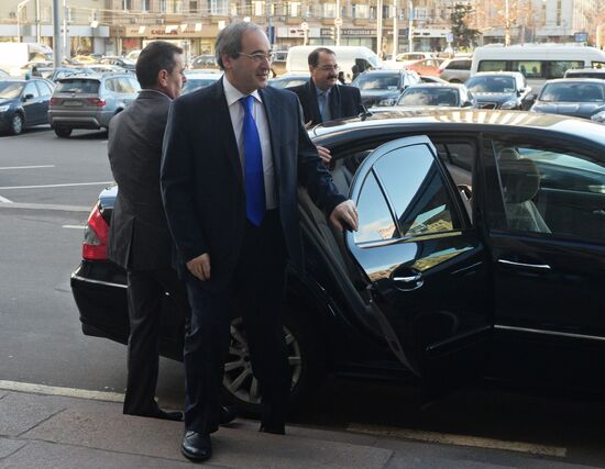 Representatives of Syrian government arrive in Moscow
