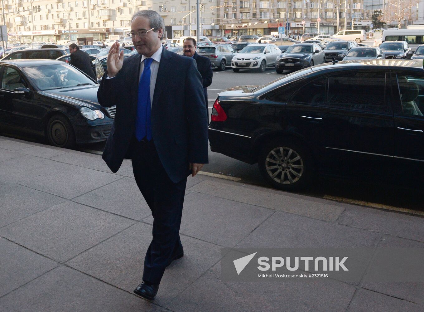 Representatives of Syrian government arrive in Moscow