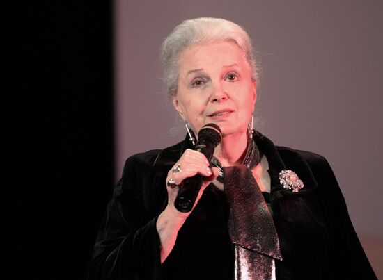 People's Artist of RSFSR Zinaida Kiriyenko celebrates her jubilee