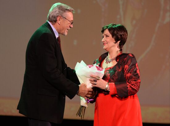People's Artist of RSFSR Zinaida Kiriyenko celebrates her jubilee