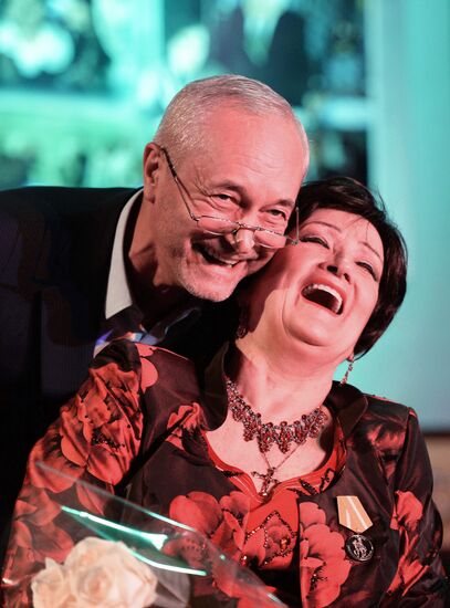 People's Artist of RSFSR Zinaida Kiriyenko celebrates her jubilee